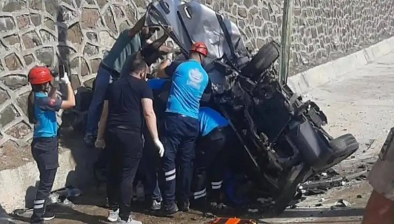 Tunceli’de Kafa Kafa Çarpışan İki Araçta Yaşanan Kaza Detayları