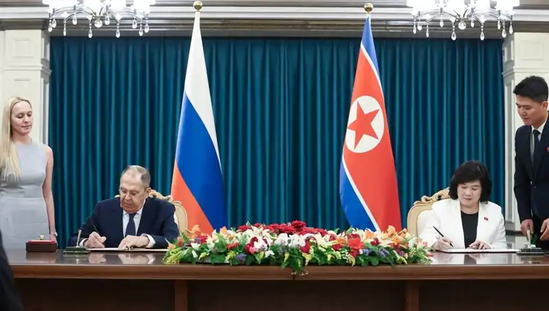 Rusya ve Kuzey Kore İlişkileri: Lavrov'un Önemli Temasları