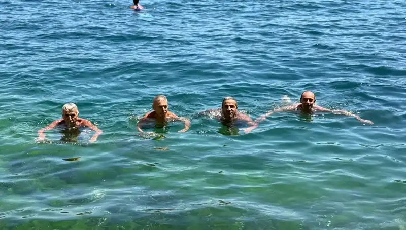 Yazın Zirve Noktası: Termometreler 36 Dereceyi Gösterdi, Plajlar Dolup Taştı!